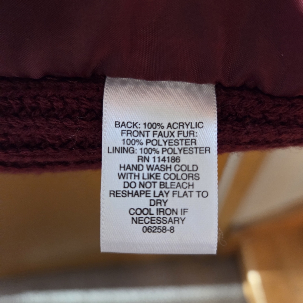 LIZ CLAIBOURNE WOMEN'S FAUX FUR BURGUNDY VEST SIZE XXL - Picture 6 of 6